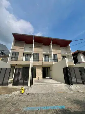 Hot Listing Rumah Baru Minimalis di Semampir Tengah