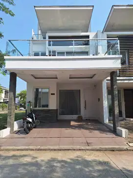 DIJUAL Rumah 3 Lantai Full Renovasi di Citra Garden 8, Jakarta Barat