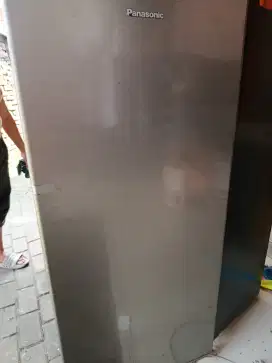 KULKAS 1 PINTU WARNA ABU