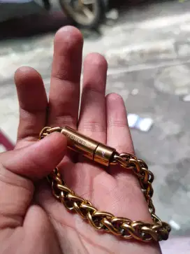 Gelang sorcery gold