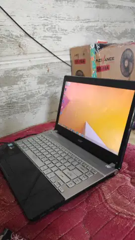 Laptop Acer V3-471G Dedicated VGA