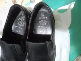 Sepatu Pantofel Pria