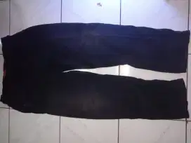 Celana Jeans Hitam