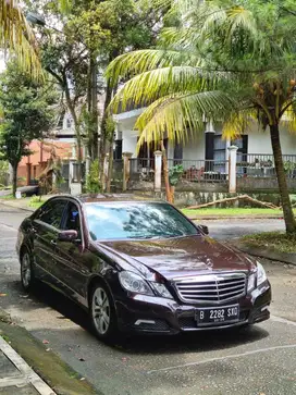 Mercy E250 avantgarde low km 2011