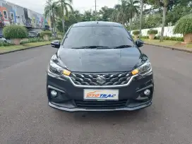 Suzuki Ertiga GX Hybrid Automatik Hitam 2023 Kilometer Rendah 9.023