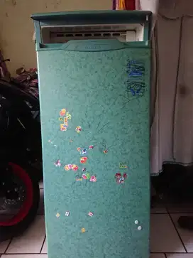 Kulkas Polytron 1 pintu PR-168SG