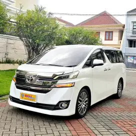 Toyota Vellfire G 2.5 AT 2016