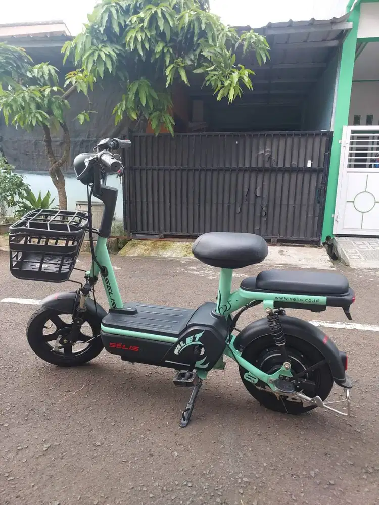 Selis Sepeda listrik tipe Wallet