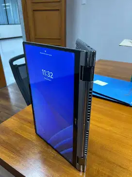 ASUS ZenBook UX462DA FLIP  Laptop Touchscreen Premium!