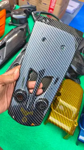 Tameng dasi depan yamaha f1zr carbon hitam