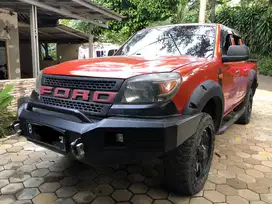 FORD RANGER 2.5 MT DOUBLE CABIN 2010
