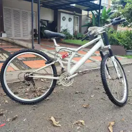 Sepeda Polygon 26 inch