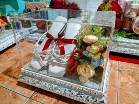 Jasa sewa kotak seserahan akrilik