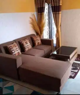 Sofa selonjor minimalis