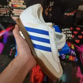 Sepatu Sneakers Casual Pria Adidas White Blue Sol Gum Murah