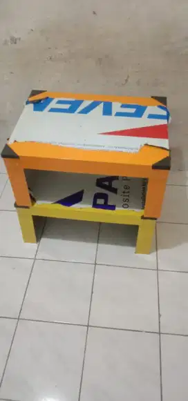 Meja multifungsi