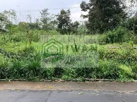 Tanah Bagus Lebih Tinggi Dari Jalan Dengan View Gunung Iklim Sejuk