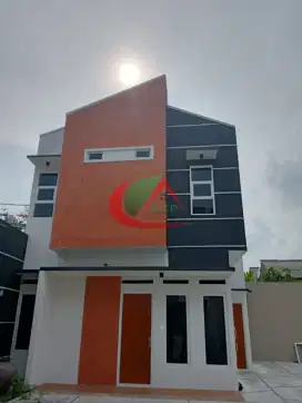 DIJUAL RUMAH DI CIPAYUNG JAKARTA TIMUR BARU SIAP HUNI MASIH NEGO