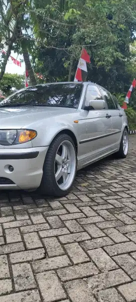BMW E46 318i Facelift Tahun 2002