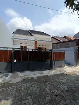 DIJUAL RUMAH MANYARAN SEMARANG BARAT