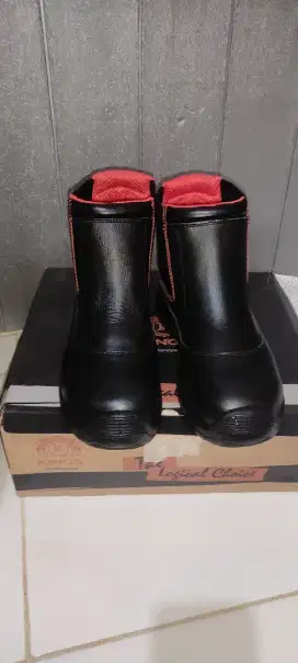 Sepatu king KWD106X