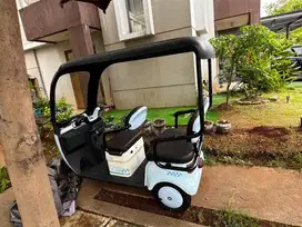 Kendaraan listrik roda 3 tora