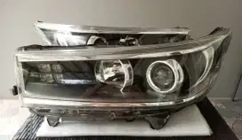 Headlamp lampu depan Original Toyota Innova Venturer Reborn