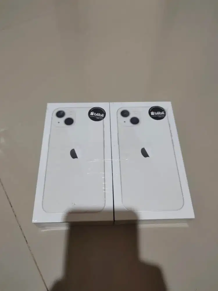 iPhone 13 128GB ibox dan gdn baru