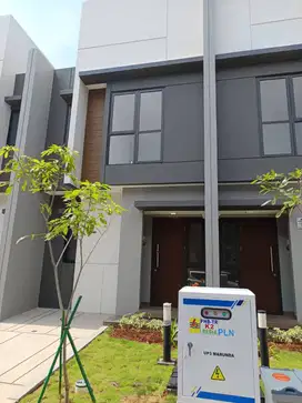 Disewakan Rumah baru Di Summarecon Crown gading