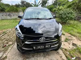 Toyota Sienta16