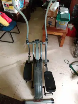 Air Walker Alat Fitness