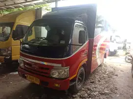 Hino Dutro Engkel long box Th 2021 KM low kondisi gress