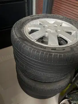 Velg oem dan ban mirage
