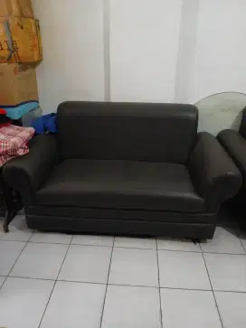 DIJUAL SOFA TAMU , BUSA PADAT & KULIT BAGUS.