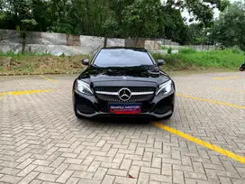 2017 Mercedes-Benz C200 2.0 Avantgarde Sedan - PAJAK PANJANG