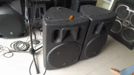 Sepasang speaker aktif Beta3