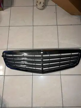 W204 CGI Grill Part Number Original