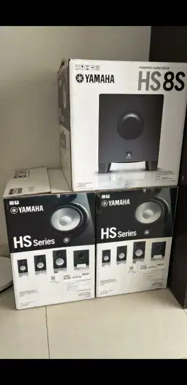 YAMAHA HS8 DAN HS8S