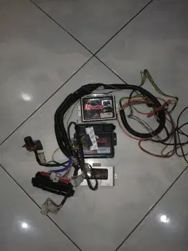 Dastek Unichip Q idrive bensin dan throttle