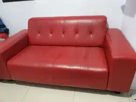 Sofa Merah.. di jual cepaaat!!! Bs nego