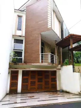 Rumah lebak bulus Jakarta selatan dekat mrt fatmawati dan citos