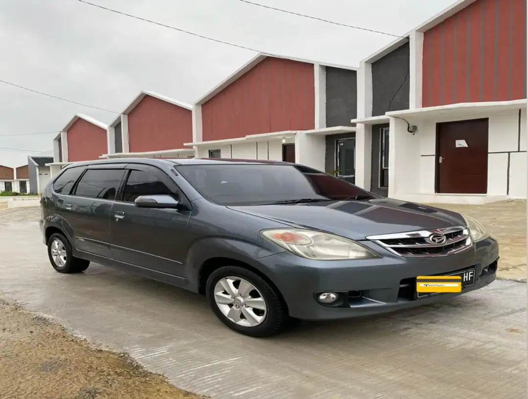 Daihatsu Xenia 2011 Bensin