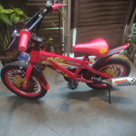 Sepeda ukuran 18 anak