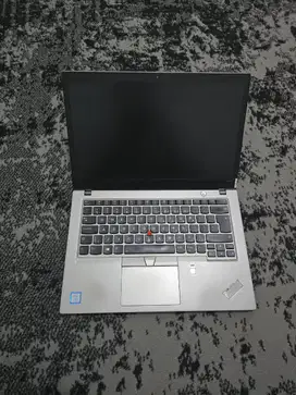 Lenovo Thinkpad T480s i7-8650U/16/512GB 14 FHD SILVER RARE MANTAP