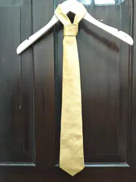 Louis Vuitton LV Words Golden Tie original authentic