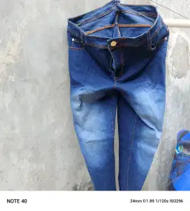 Skinny Jeans Blue Wanita