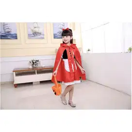 Kostum halloween si kerudung merah, princess little red ridding hood