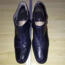Sepatu heels etienne aigner