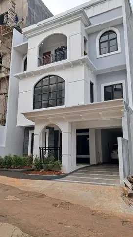 Rumah Dijual Brand New American Classic Lokasi Di Kemang Cilandak