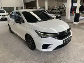 DP 30 JUTA - Honda City Hatchback RS AT 2021 Putih